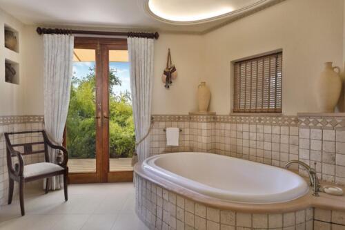 44144635 1976673972411664 1035906619570913280 n