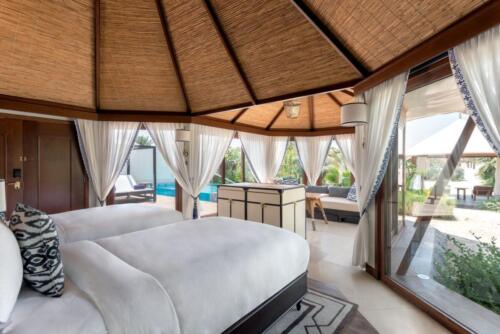 50607529-RKTRZ BCHF twin wide shot 2