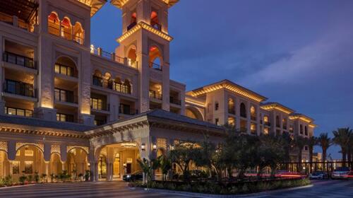 four-seasons-resort-dubai-at-jumeirah-beach-exterior-night
