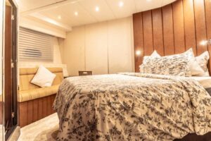 Black-Pearl-90-page-036-768x512