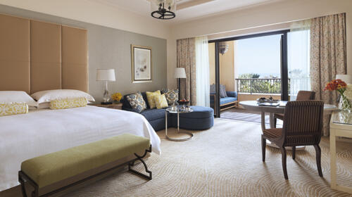 Property-FourSeasonsResortDubaiatJumeirahBeach-Hotel-GuestroomSuite-DeluxeRoom-FourSeasonsHotelsLimited