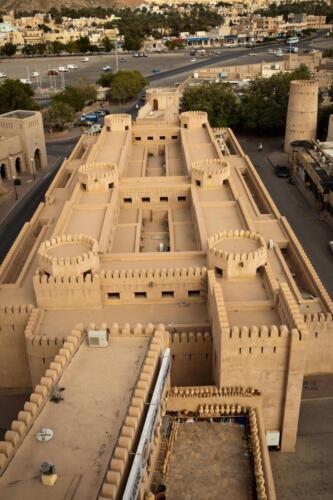 shutterstock 95946637-nizwa-fort (1) (1)